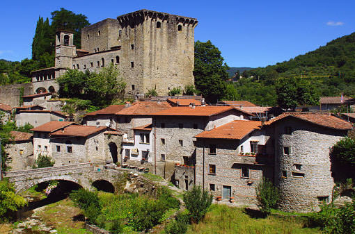 Verrucola with its dominating castle, Fortezza delle Verrucola